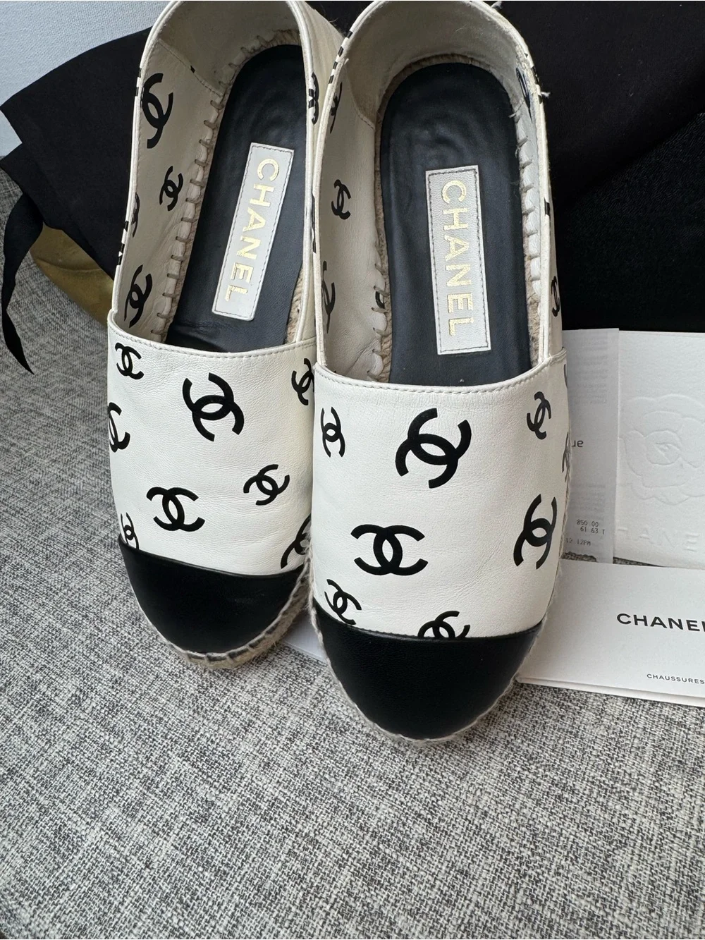 Chanel 22S Espadrilles Style: G38628 Y55871 K4264 Size: EU 36